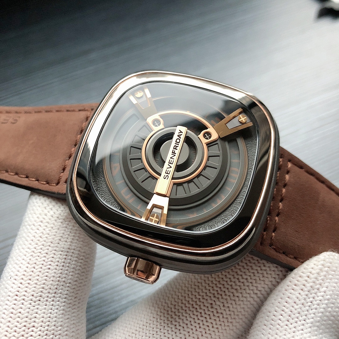 SevenFriday Watch view