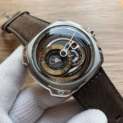 SevenFriday Watch view 3