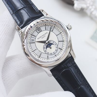 Patek Philippe Chronograph Watch view 5