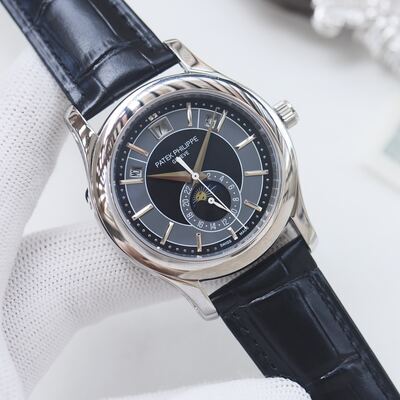 Patek Philippe Chronograph Watch view 6