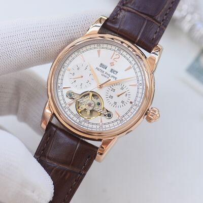 Patek Philippe Chronograph Watch view 5