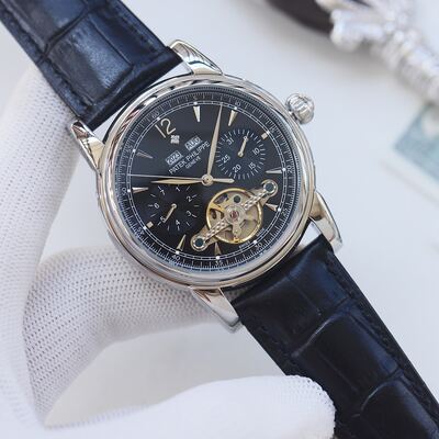 Patek Philippe Chronograph Watch view 8