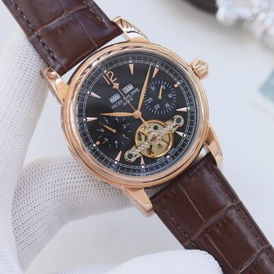 Patek Philippe Chronograph Watch view 9
