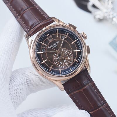 Patek Philippe Chronograph Watch view 6