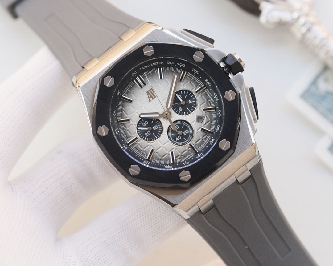 Audemars Piguet Royal Oak Watch view