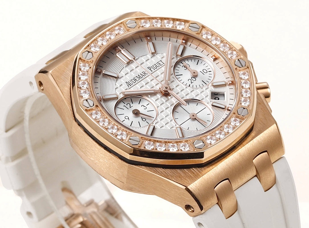 Audemars Piguet Royal Oak Watch view