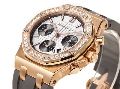 Audemars Piguet Royal Oak Watch view 8