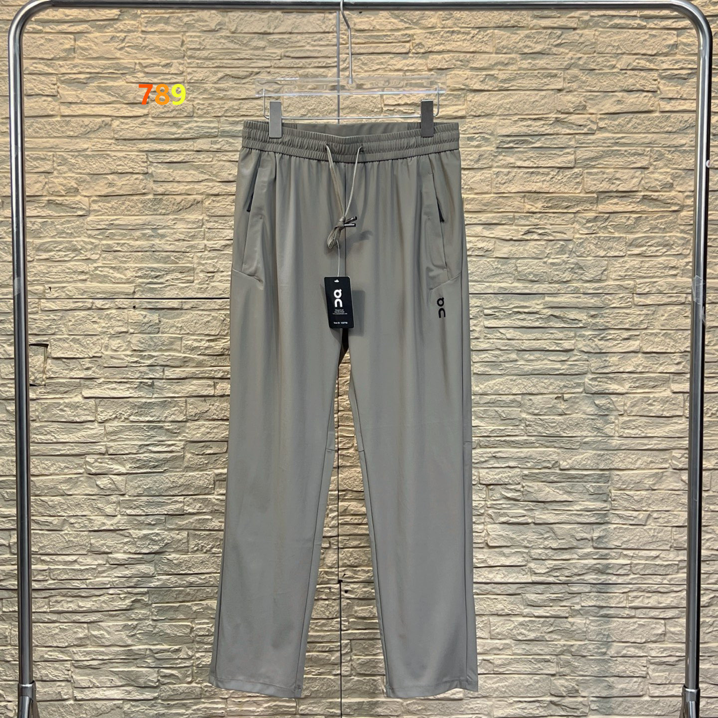 On Running 26SS Elastic-Waist Lightweight Outdoor Jogger Pants view 4