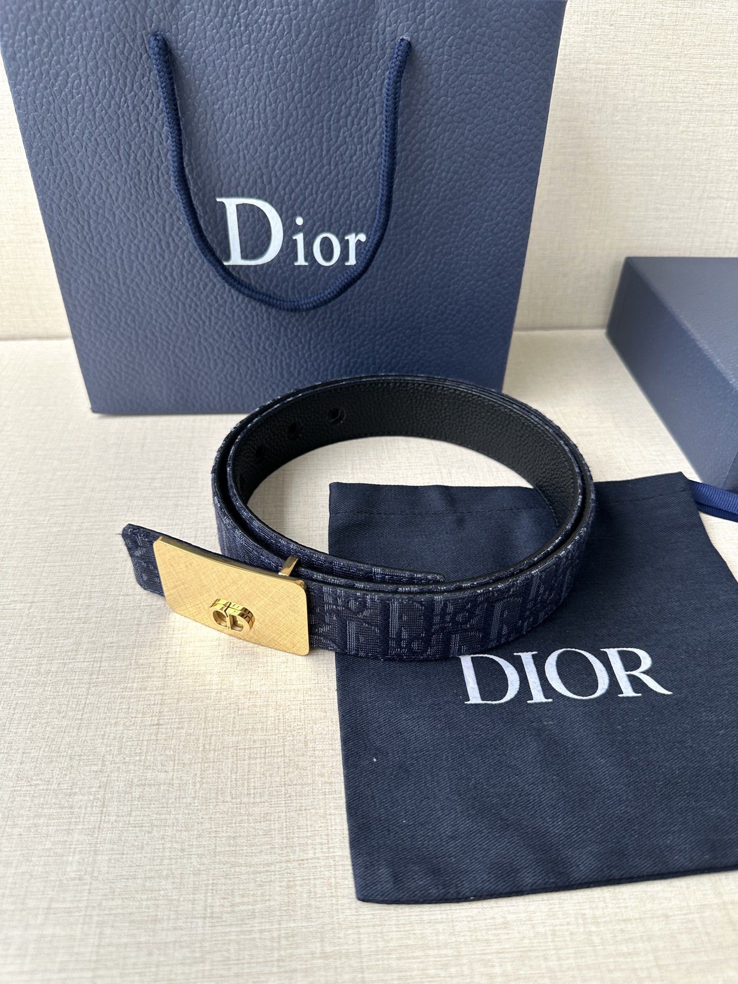 Dior Kumo Cannage 35mm Adjustable Belt in Full-Grain Cowhide view