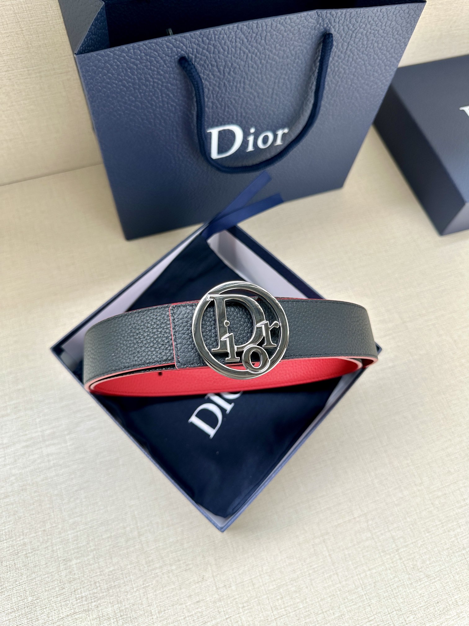 Dior Oblique 35mm Belt Buckle in White and Gold-Finish Brass view