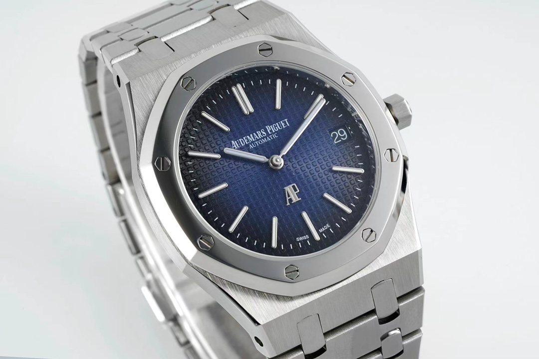Audemars Piguet Royal Oak Extra-Thin 15202 Stainless Steel 1:1 Replica view