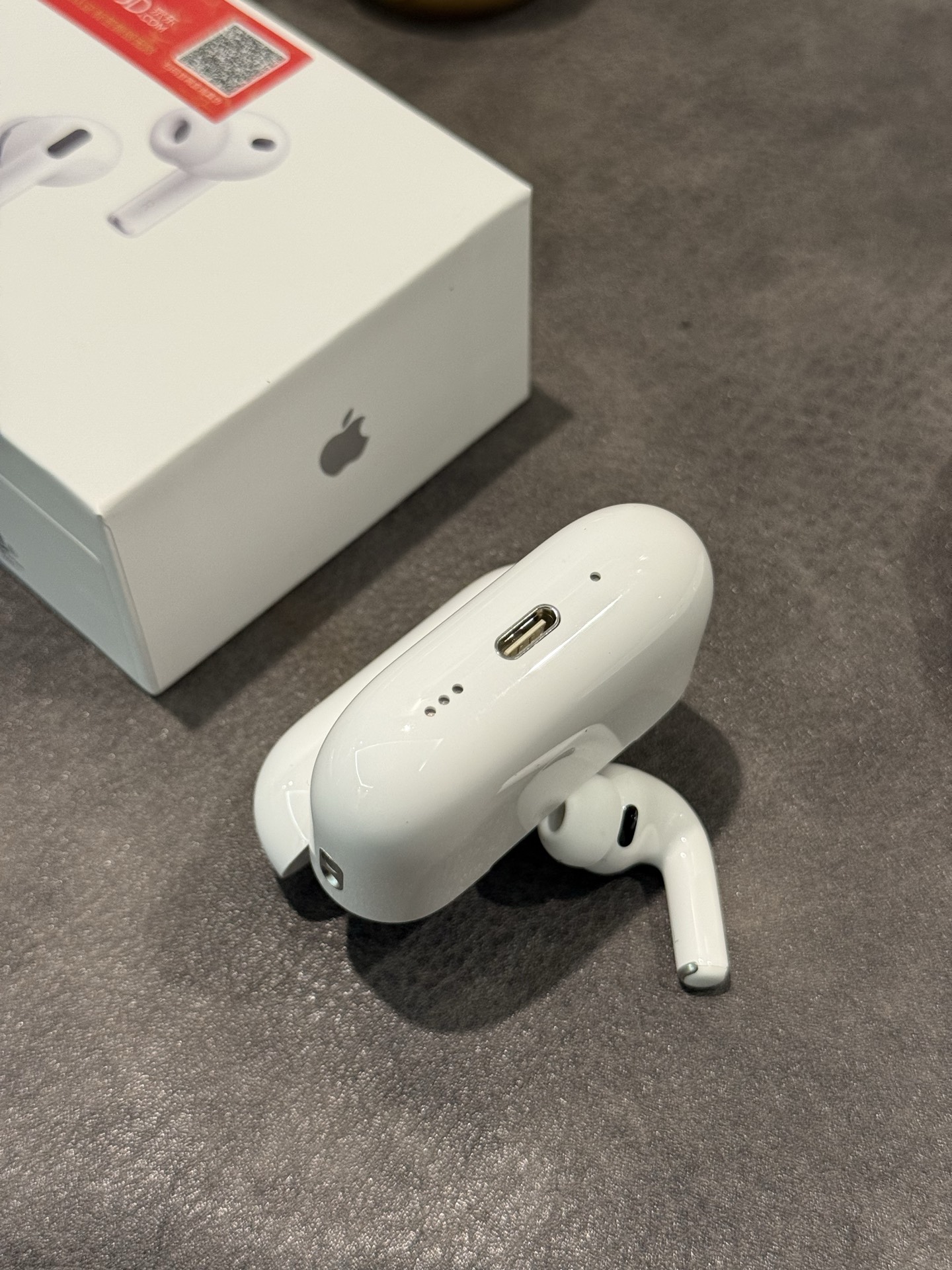 Apple AirPods Pro 3 — Australian Version view