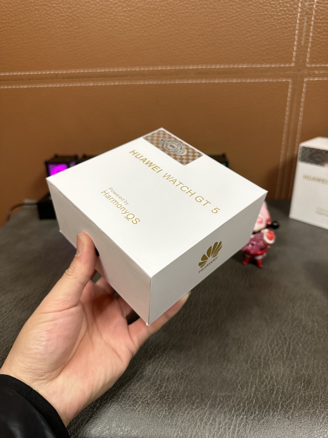 Apple Watch Ultra 2 — Correct Retail Box Reference view