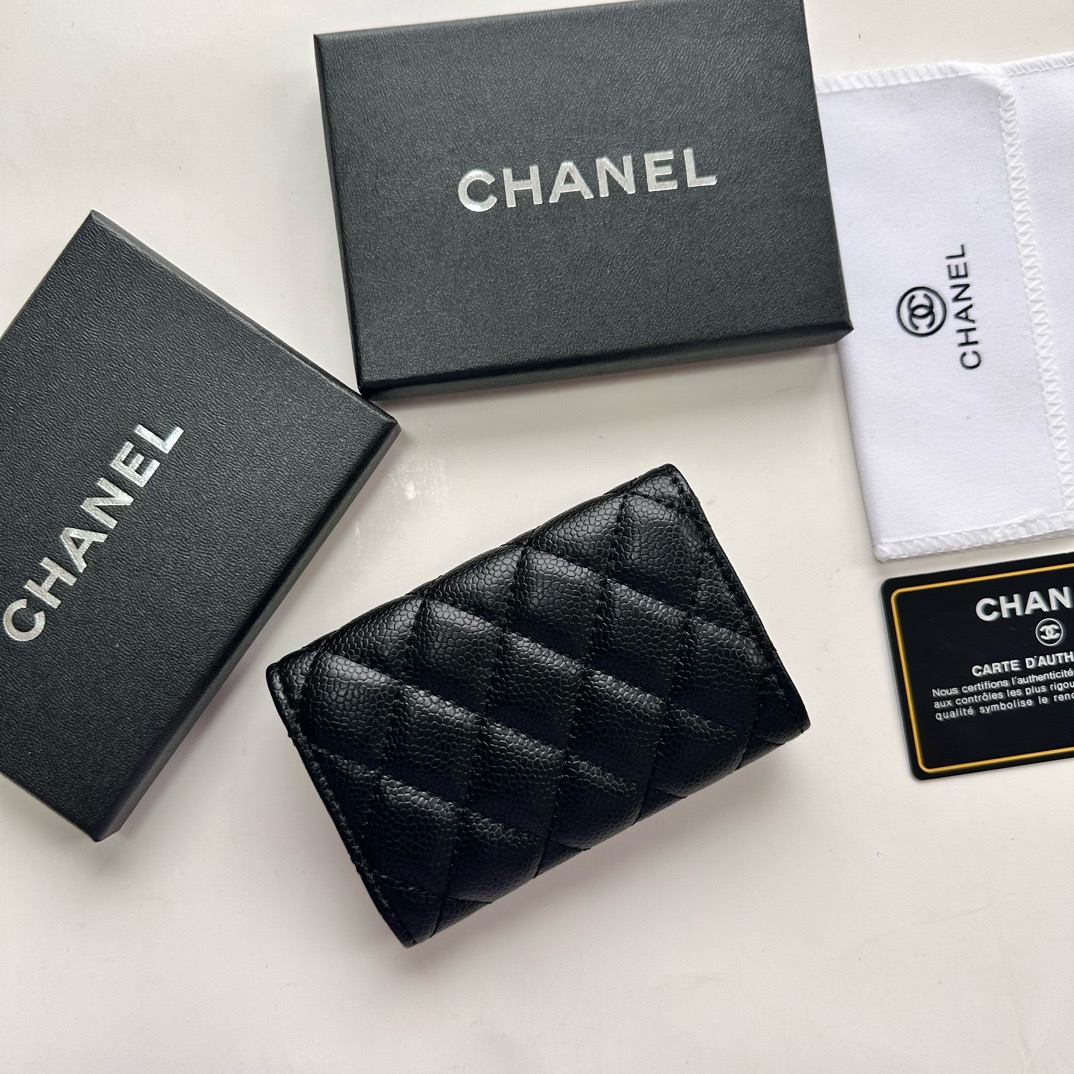 Chanel CF Caviar Leather Card Holder with Gold Clasp view
