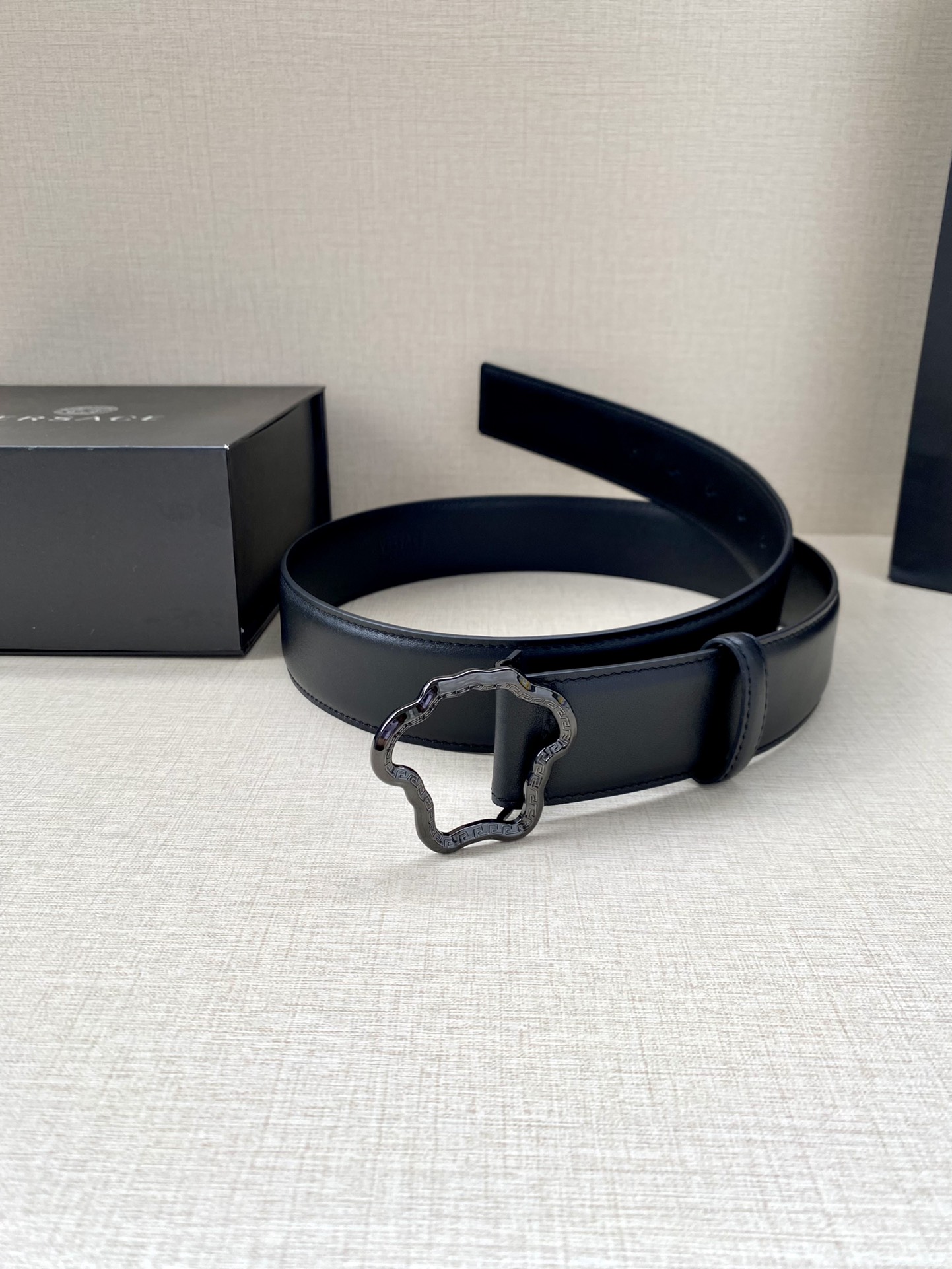 Versace Palazzo Medusa Greca 3D Buckle Leather Belt view