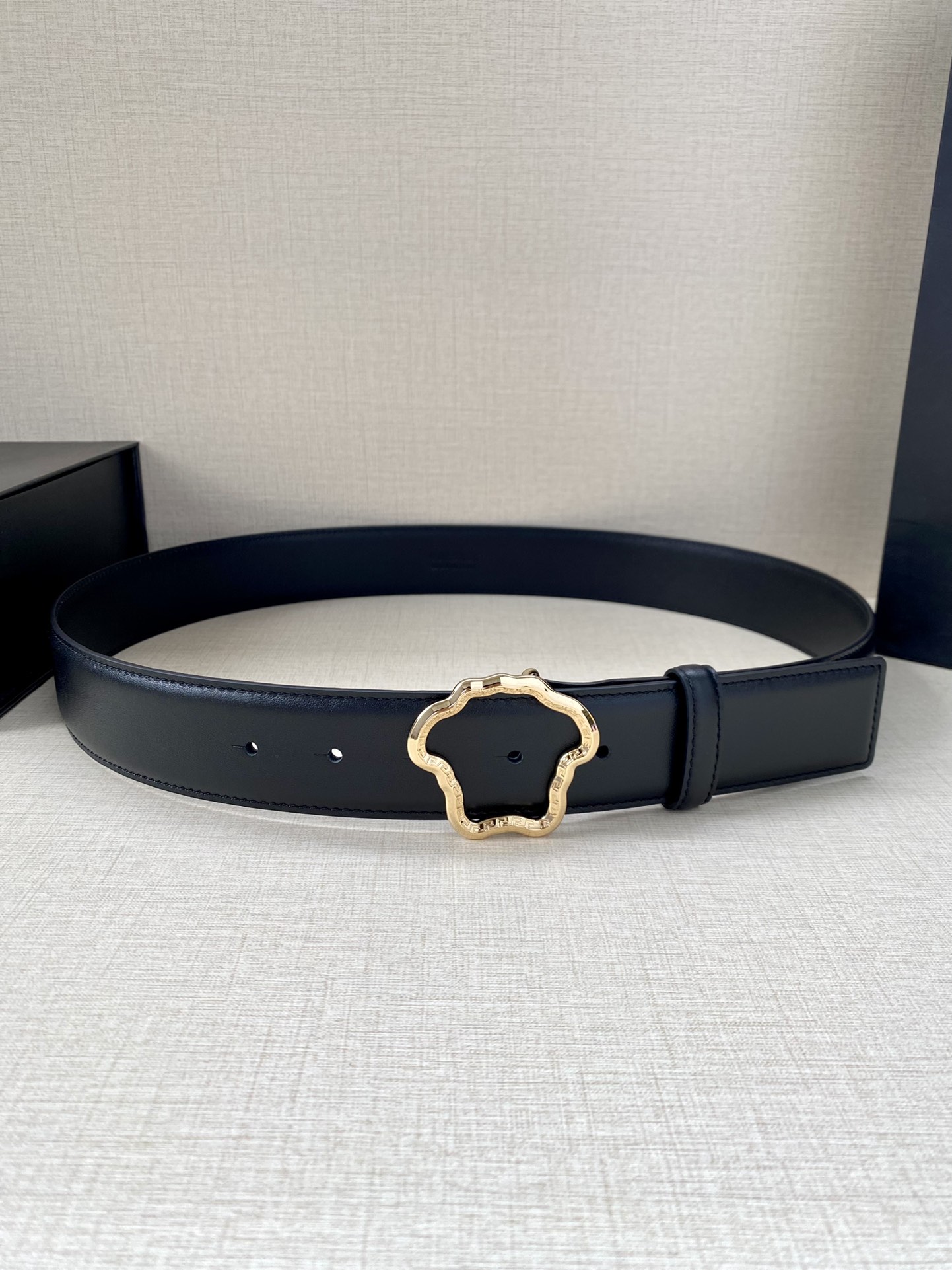 Versace Palazzo Medusa Greca 3D Buckle Leather Belt view