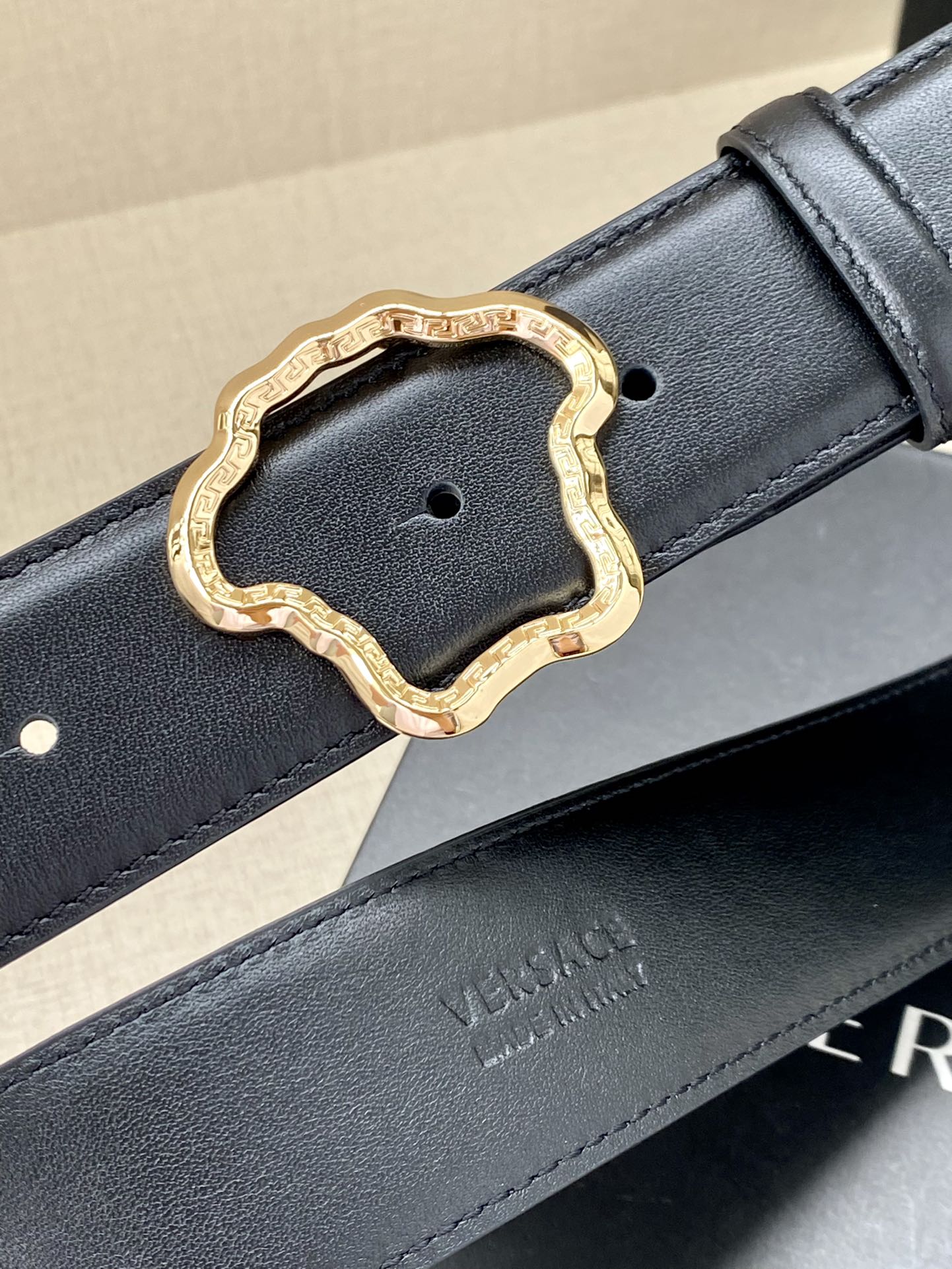 Versace Palazzo Medusa Greca 3D Buckle Leather Belt view