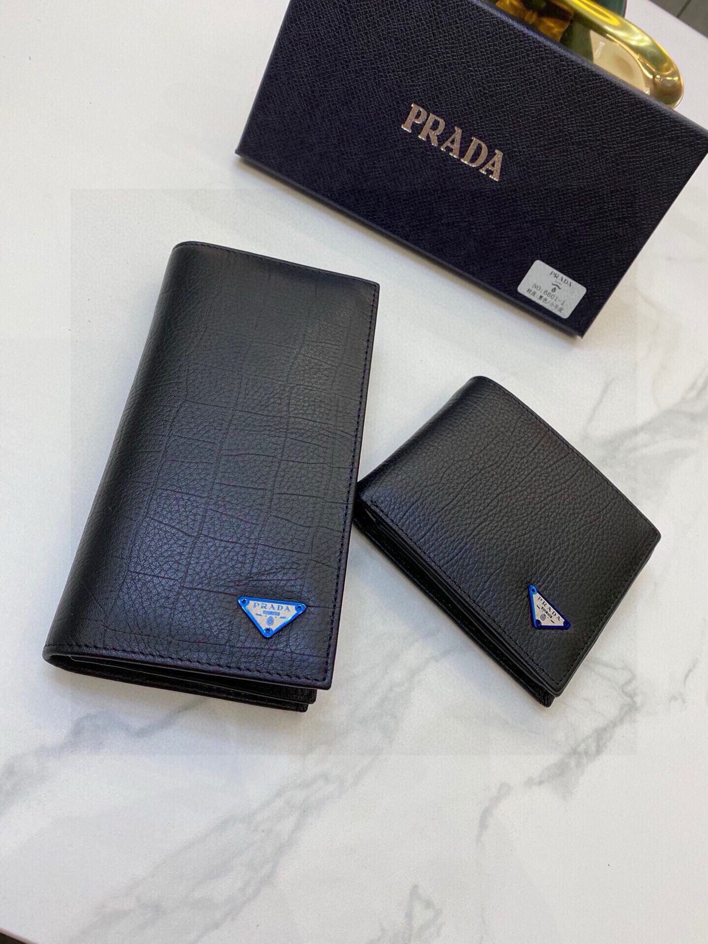 Armani 6601 Full-Grain Calfskin Bifold Wallet (Long and Short) view