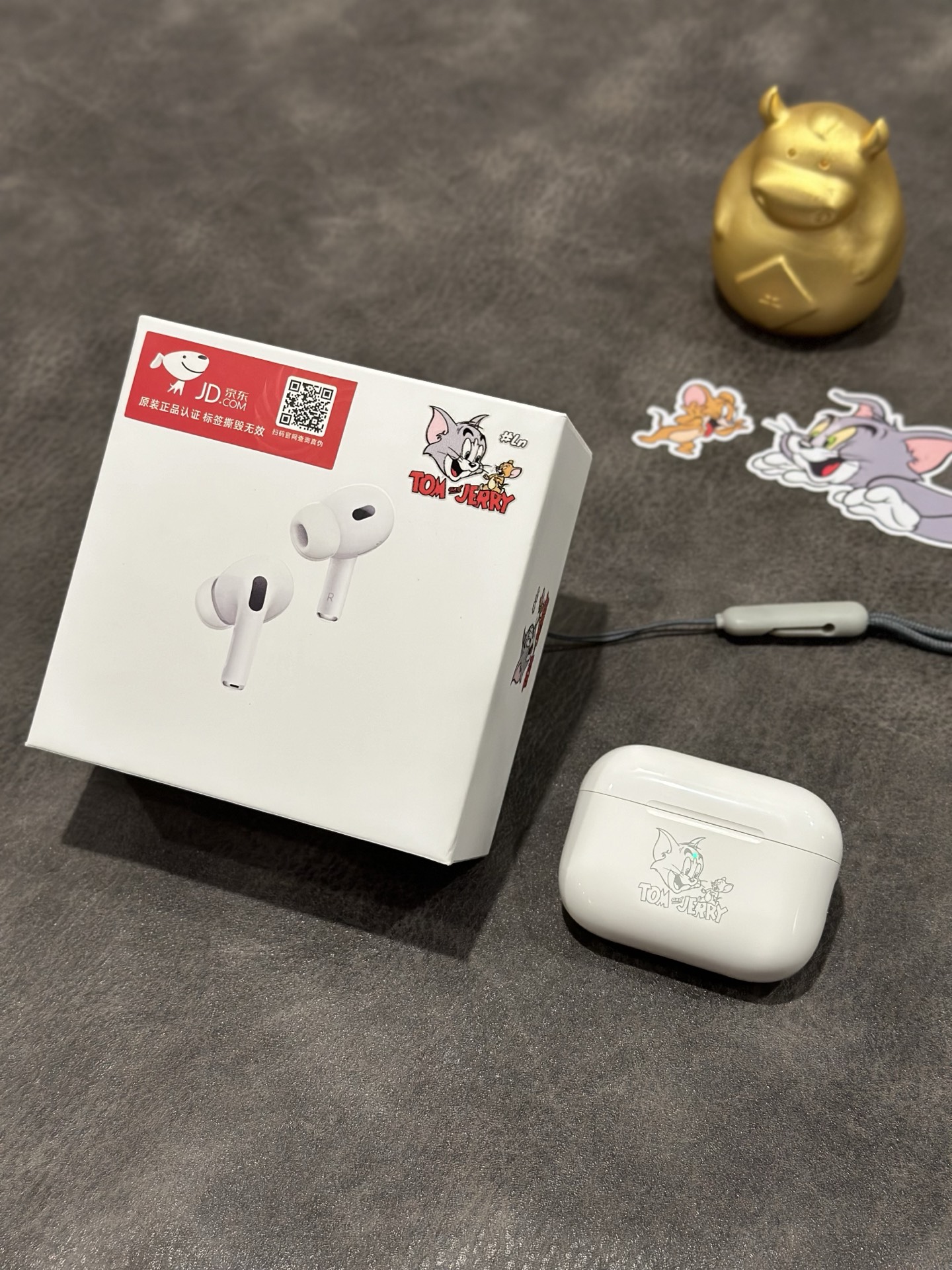Apple AirPods Pro 2 Tom and Jerry 85th Anniversary Edition Earbuds