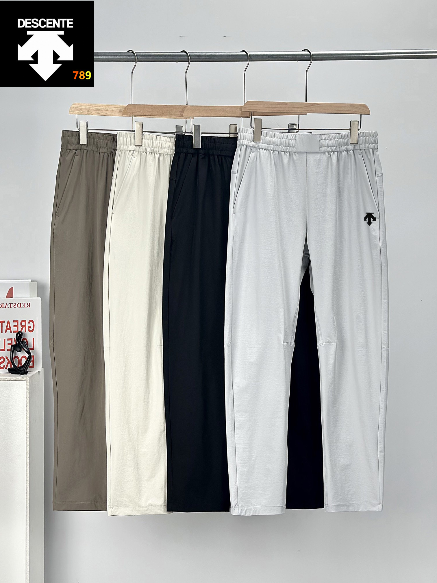 Descente Cotton-Feel Quick-Dry Casual Pants -- Men's view 1