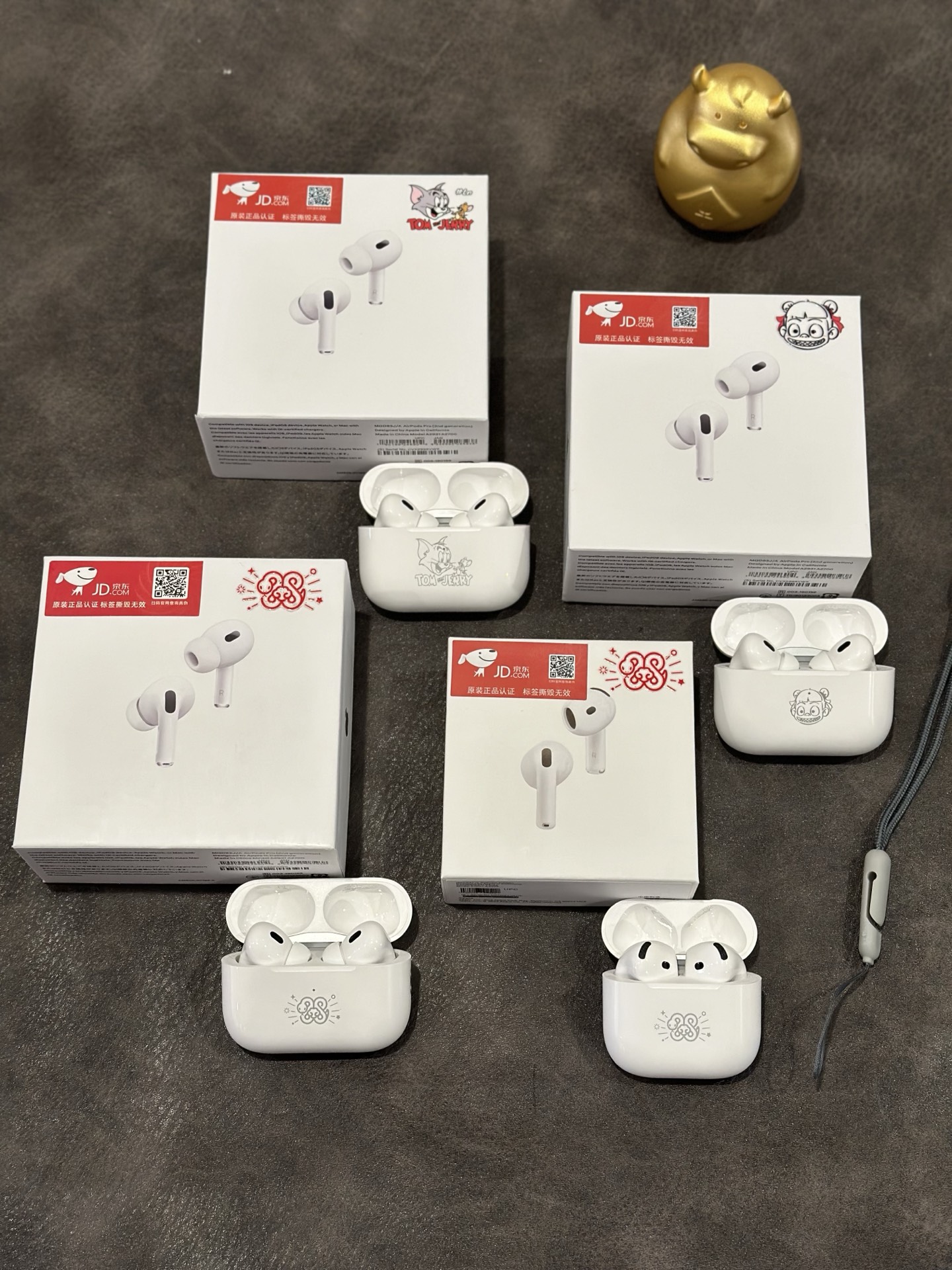 Limited Anime Collaboration Edition Earphones -- Set of 4 Classic Designs