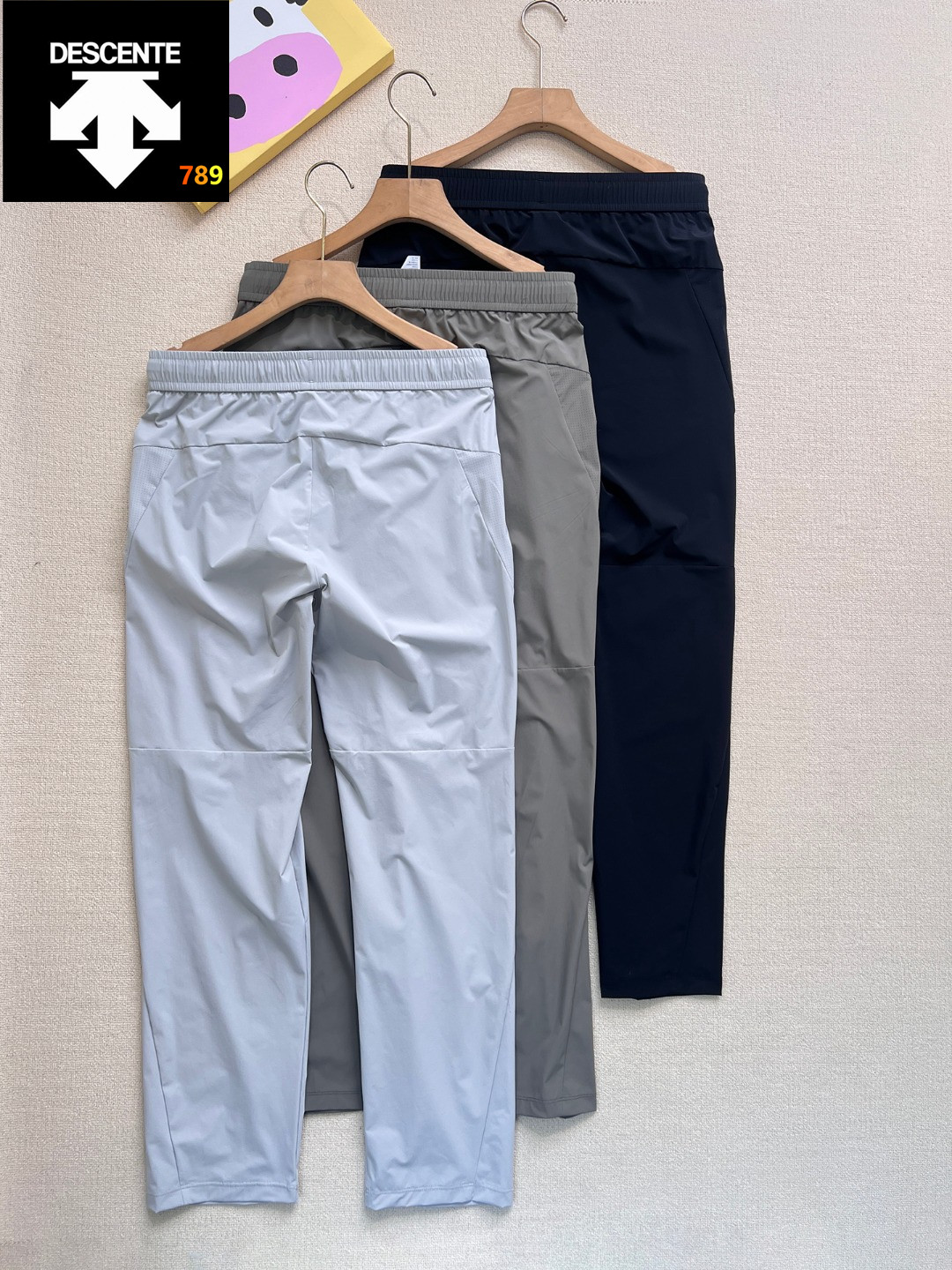 Descente SS26 70D Nylon Grid-Weave Lightweight Casual Pants -- Men's view 6