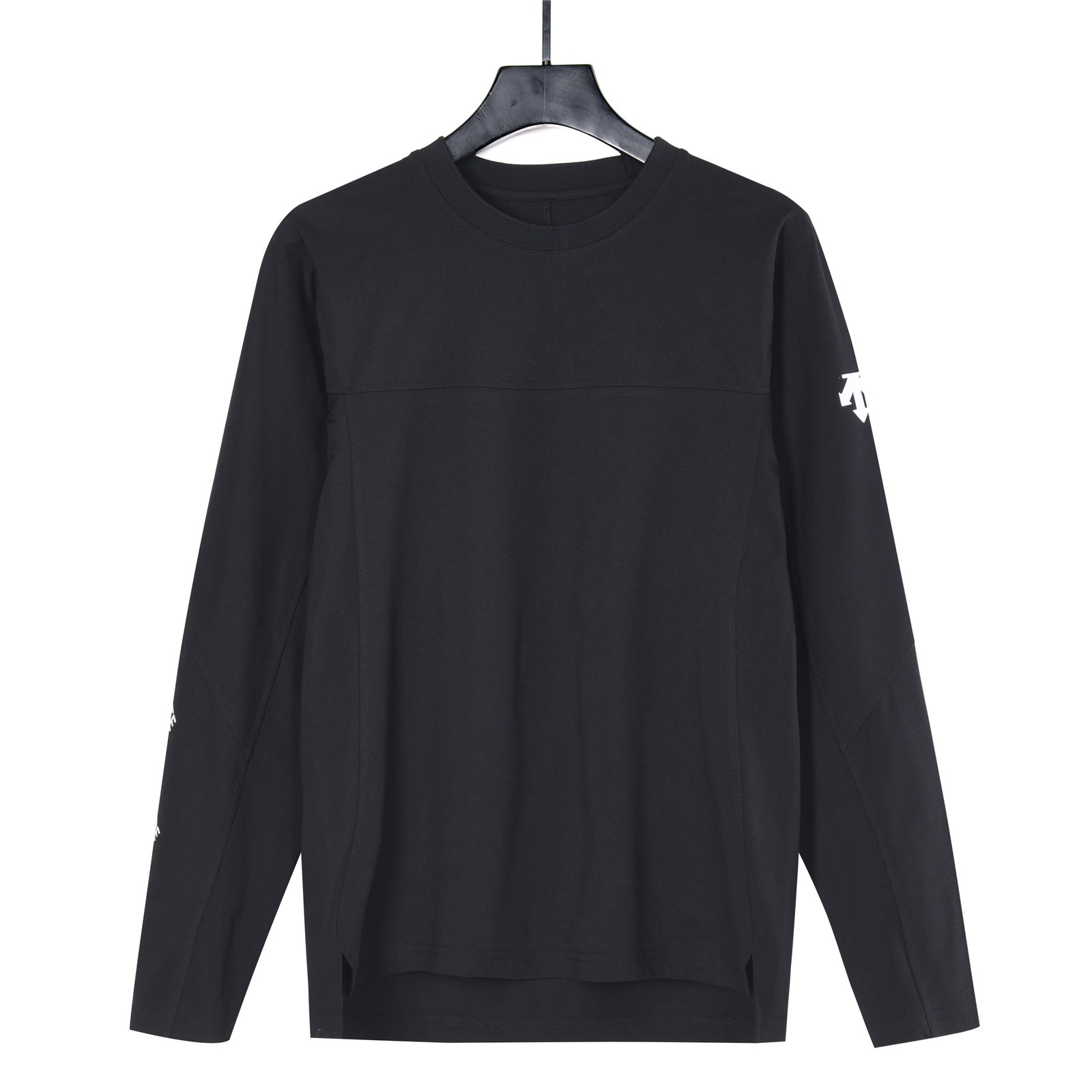 Descente SECO Antibacterial Long-Sleeve UV-Protection Crewneck Top -- Men's