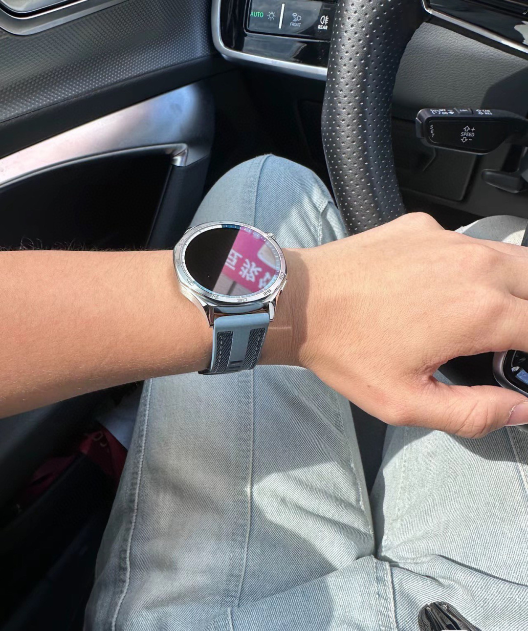 Smartwatch Buyer Showcase Collection view