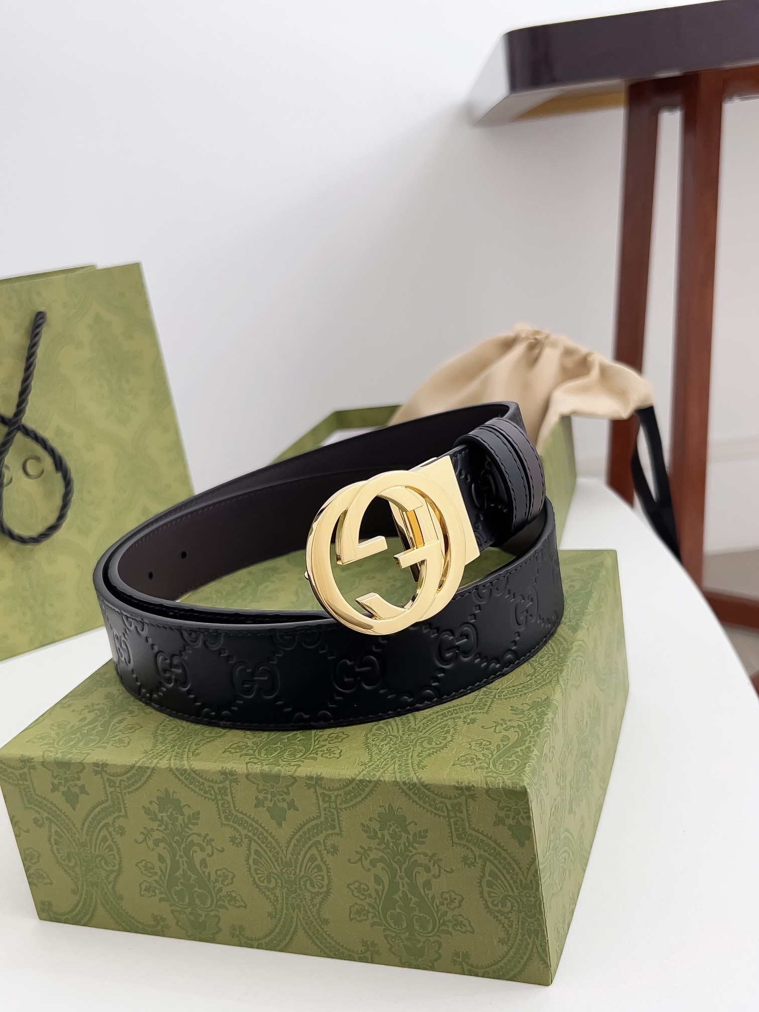 Gucci Embossed Leather Belt with Rotating Buckle 37mm Men