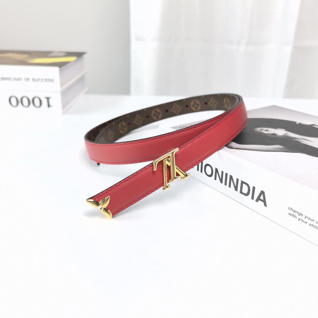 Louis Vuitton LV Iconic Reversible Belt 20mm Women view