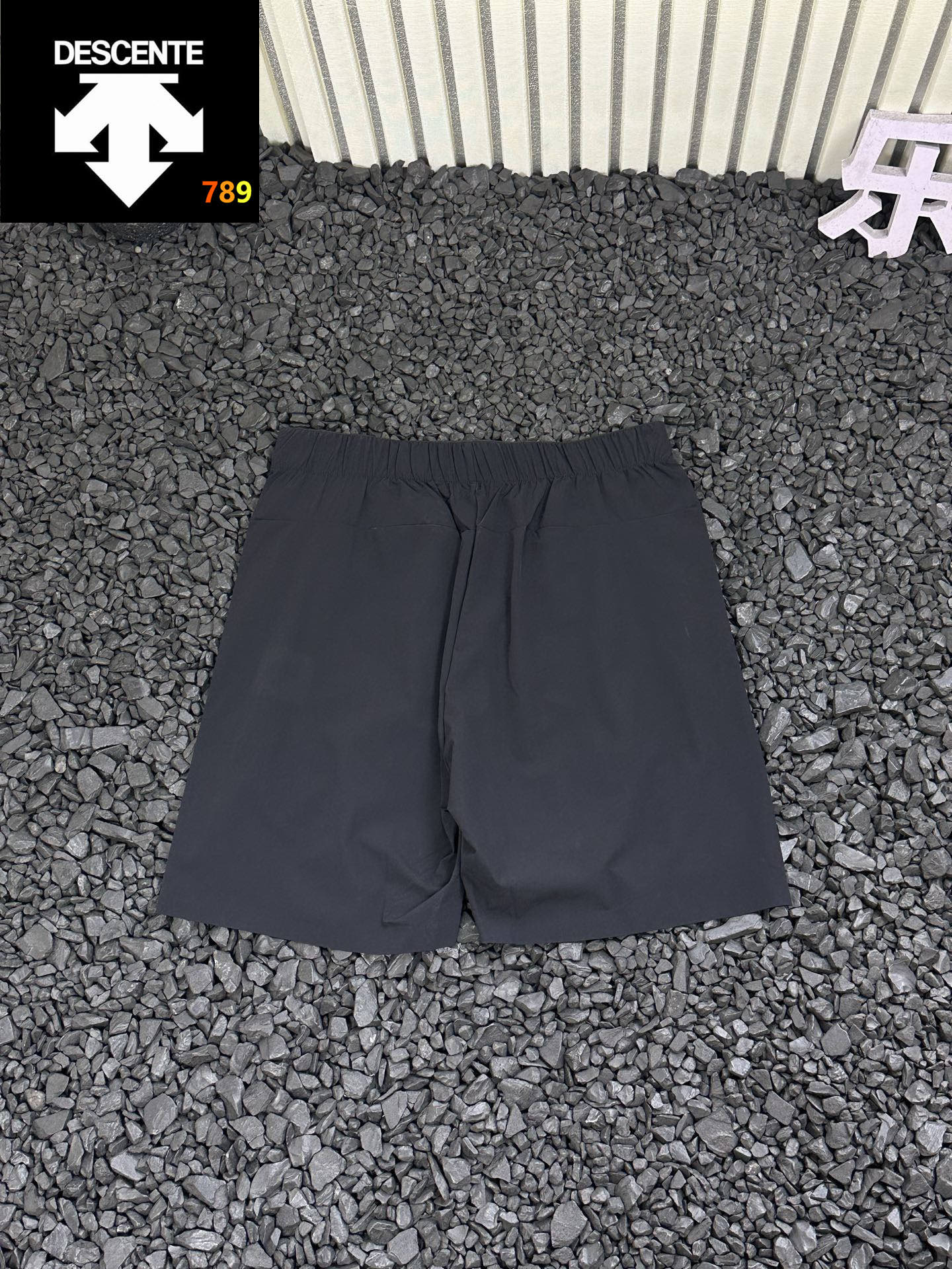 Descente Lightweight Breathable Running Shorts view 5
