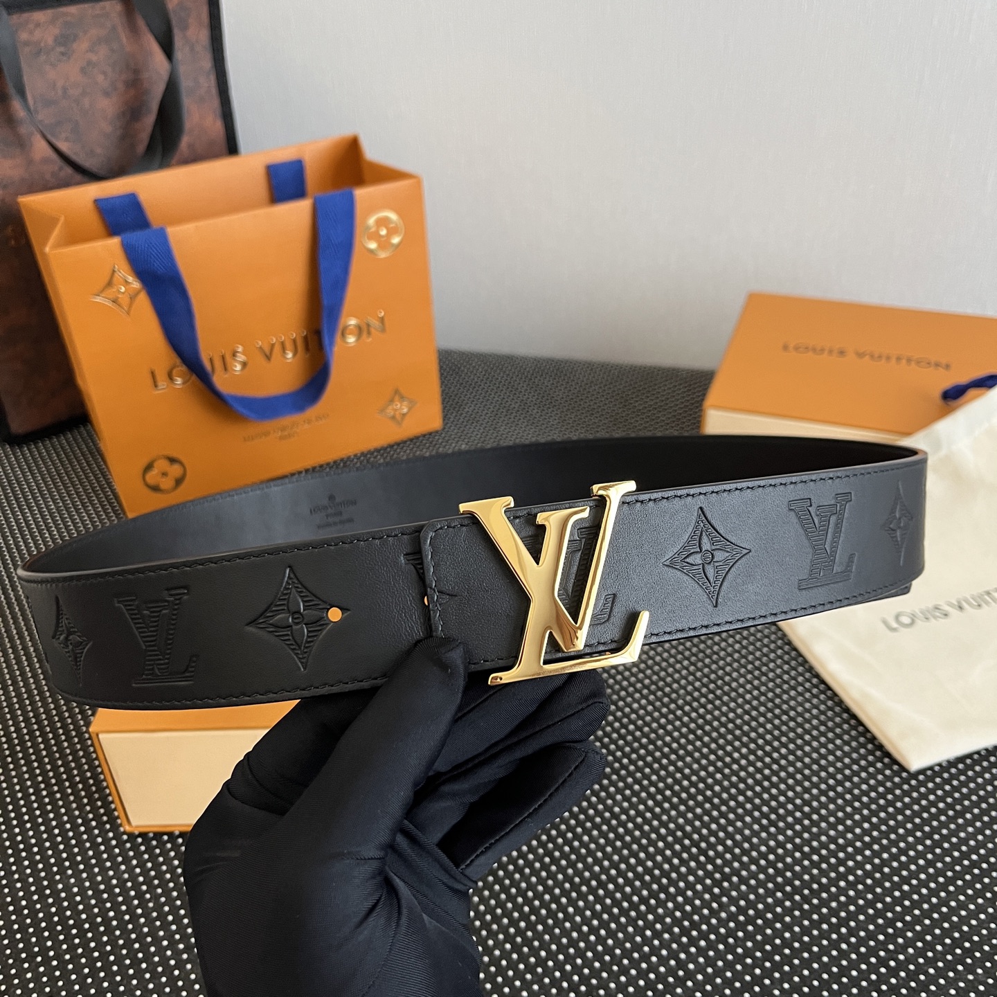 Louis Vuitton Men's Monogram Belt 3.8cm Width view