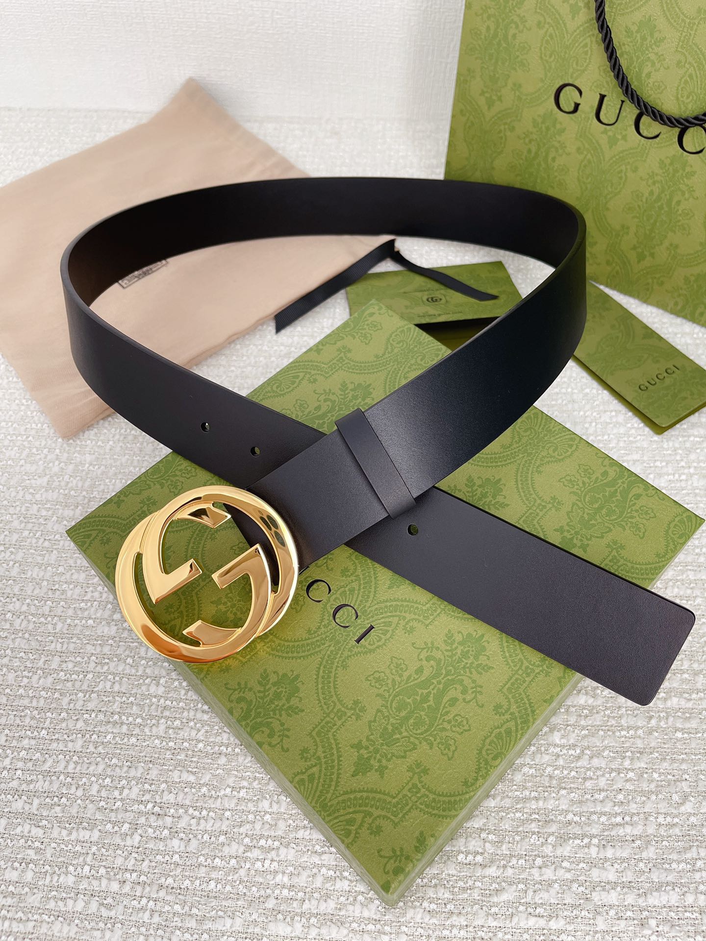 Gucci Double G Classic Reversible Belt 3.8cm view