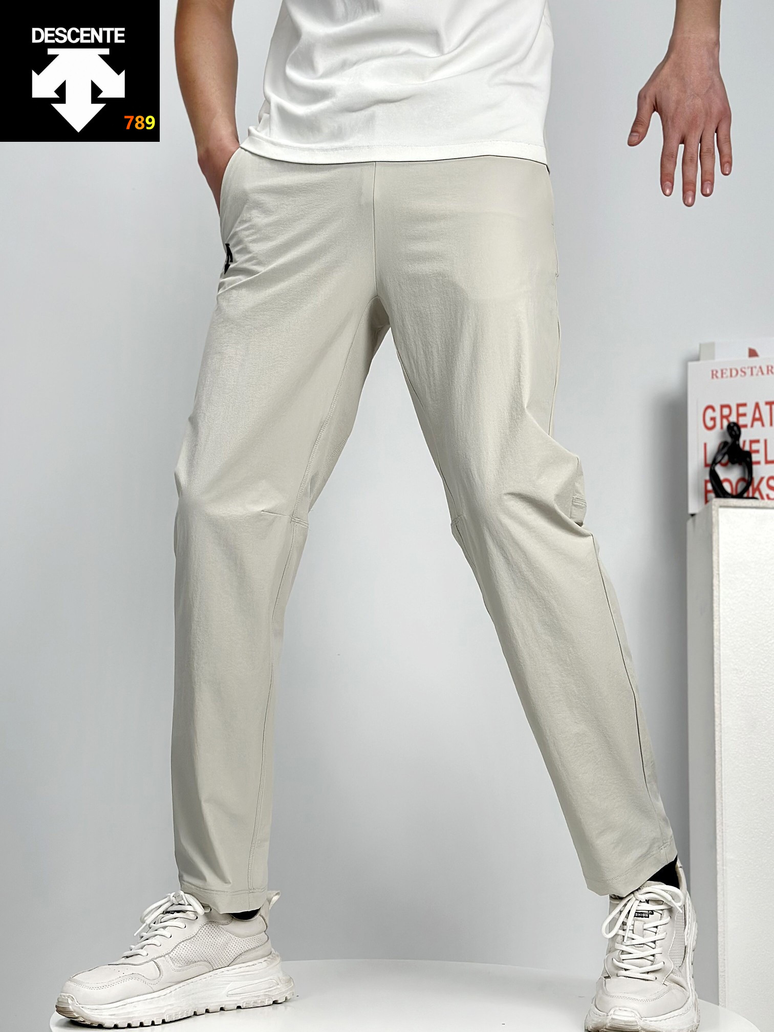 Descente Cotton-Feel Quick-Dry Casual Pants view 1
