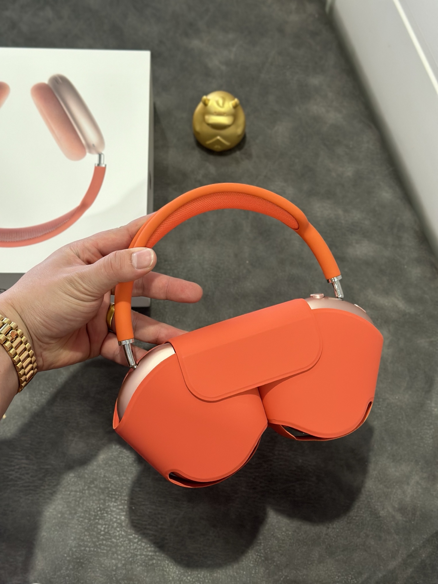 Apple AirPods Max 1st Gen Red 1:1 Replica Over-Ear Headphones (Lightning) view