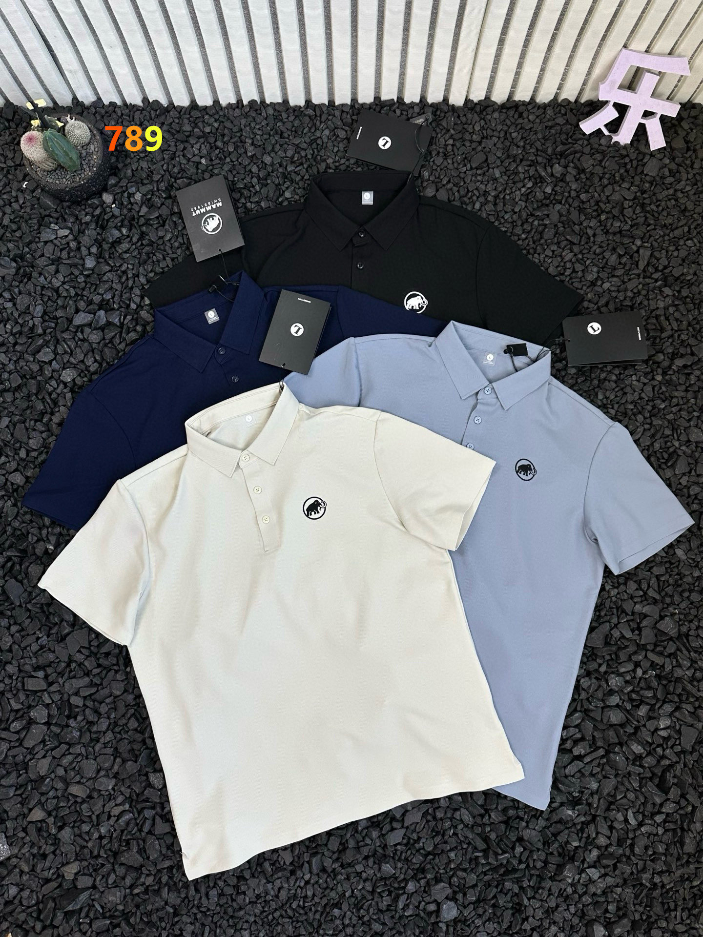 Mammut Logo Print Quick-Dry Polo Shirt view 1