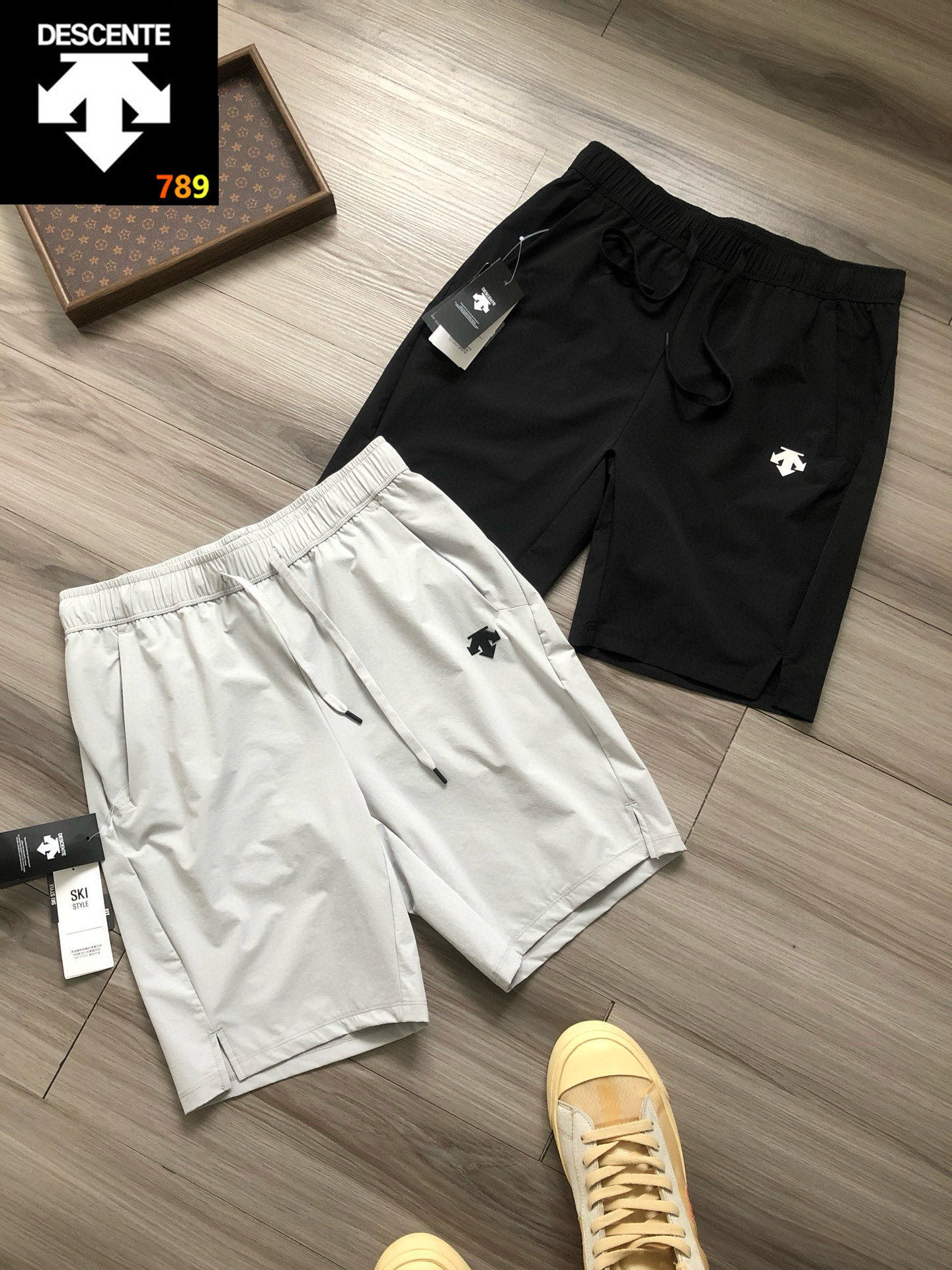Descente 3D Logo Quick-Dry Athletic Shorts view 1