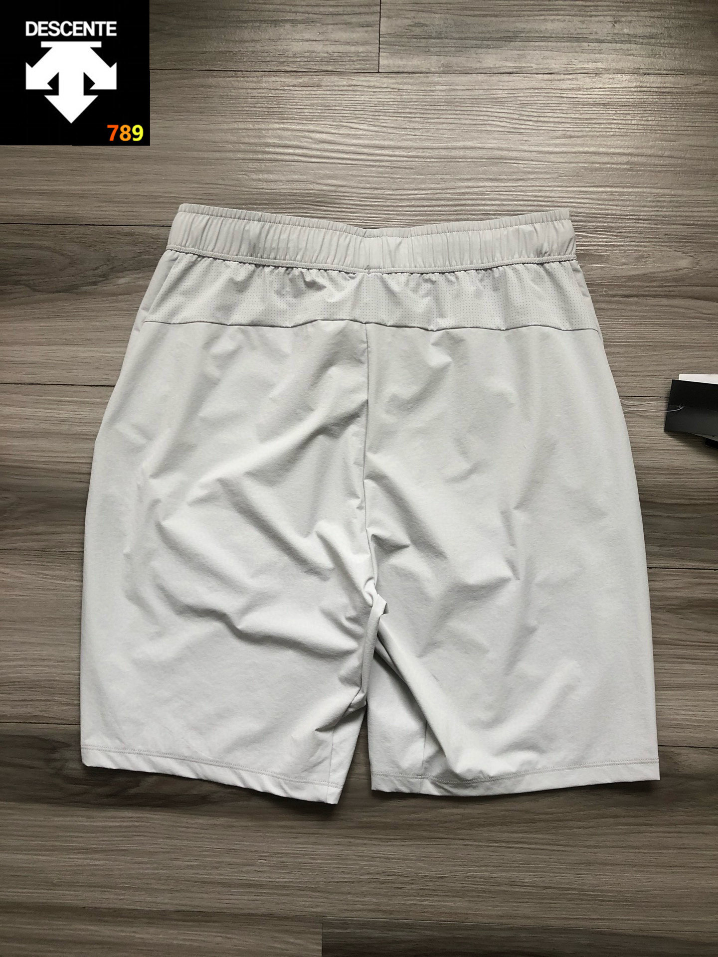 Descente 3D Logo Quick-Dry Athletic Shorts view 4