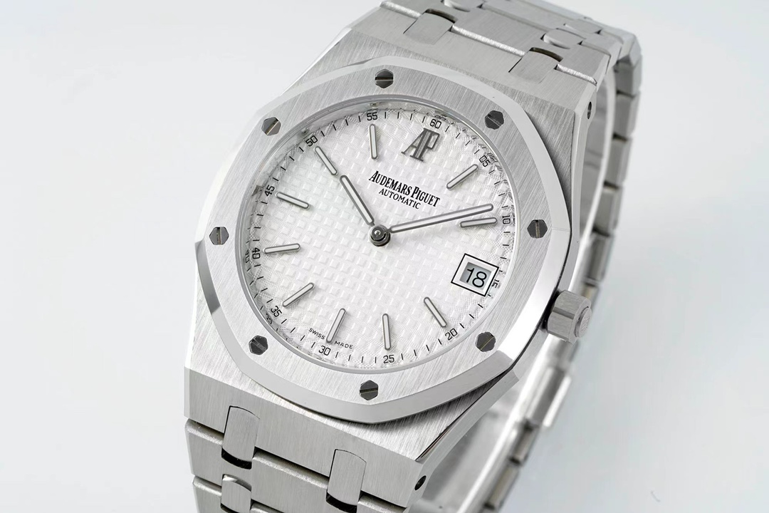 Audemars Piguet Royal Oak 15202 Ultra-Thin Steel 39 mm -- IPF Edition view