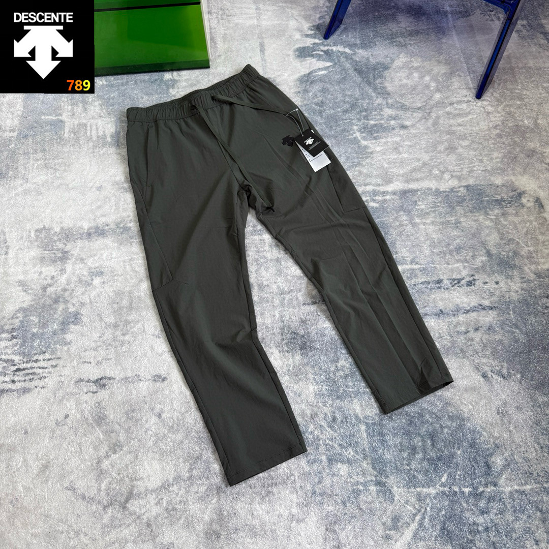 Descente 3D-Cut Rapid-Dry Tapered Track Pants view 4