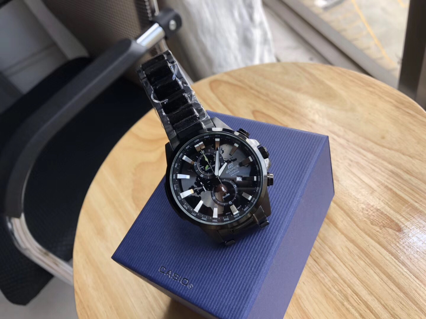 Casio Edifice EFR-303 6-Hand Multifunction Chronograph Men's Watch view 2