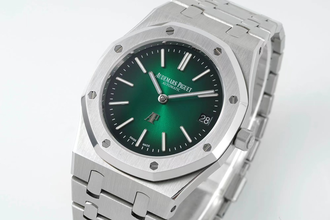 Audemars Piguet Royal Oak 15202 Ultra-Thin Steel 39 mm -- IPF Edition view 3