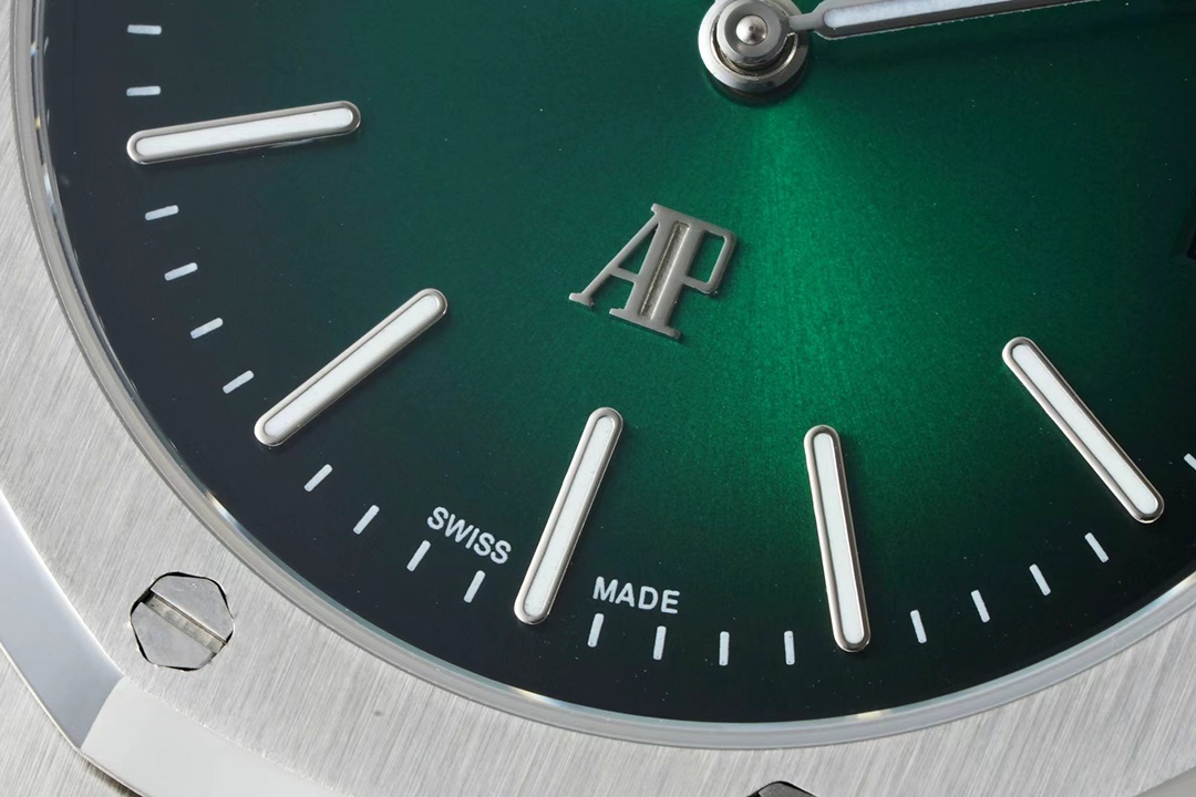 Audemars Piguet Royal Oak 15202 Ultra-Thin Steel 39 mm -- IPF Edition view 5