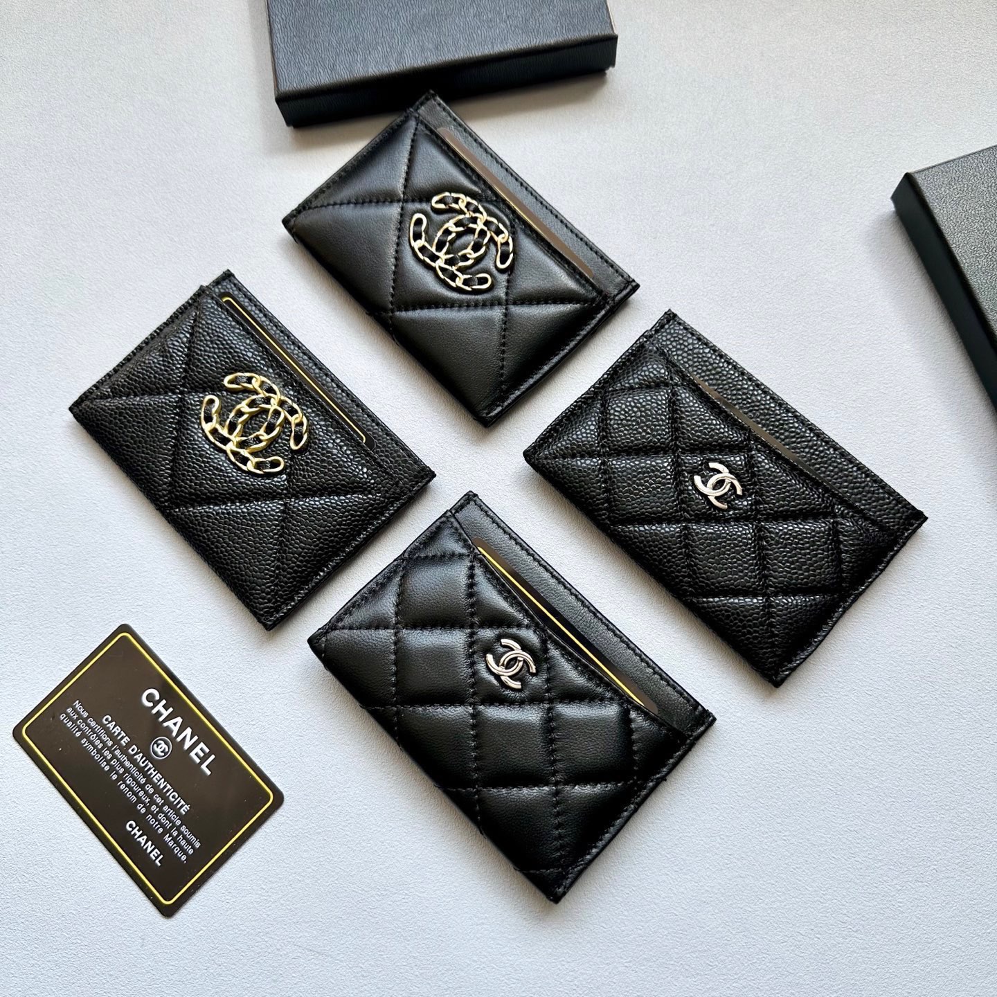 Luxury Logo Card Holder Wallet Black 9x5cm view