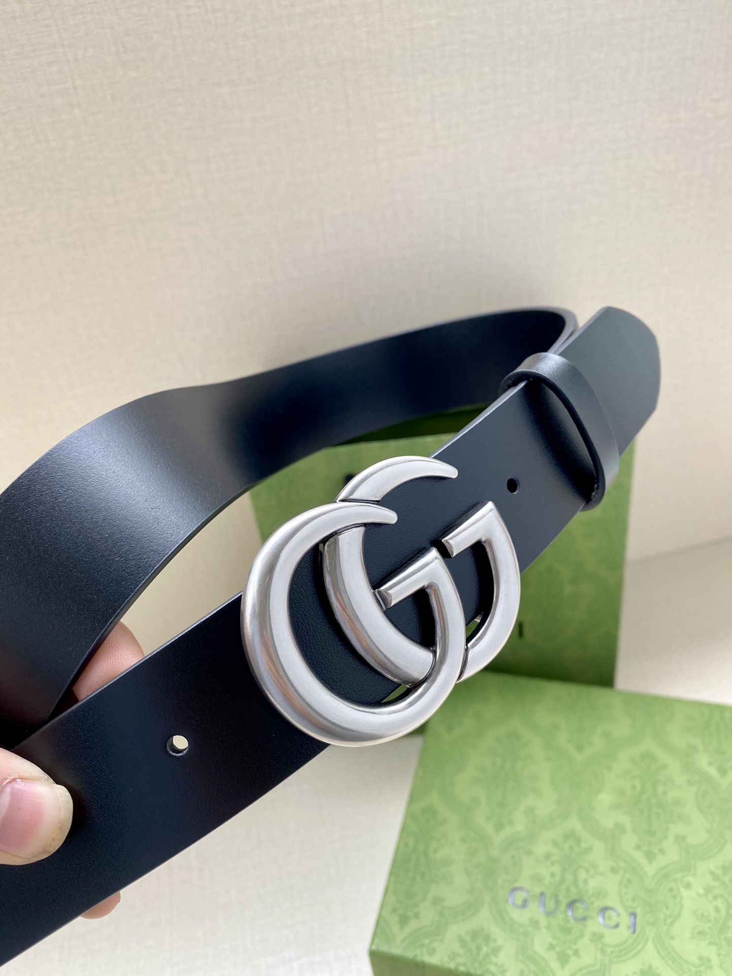 Gucci Double G Uncoated Leather Belt Men 3.8 cm Black view 2