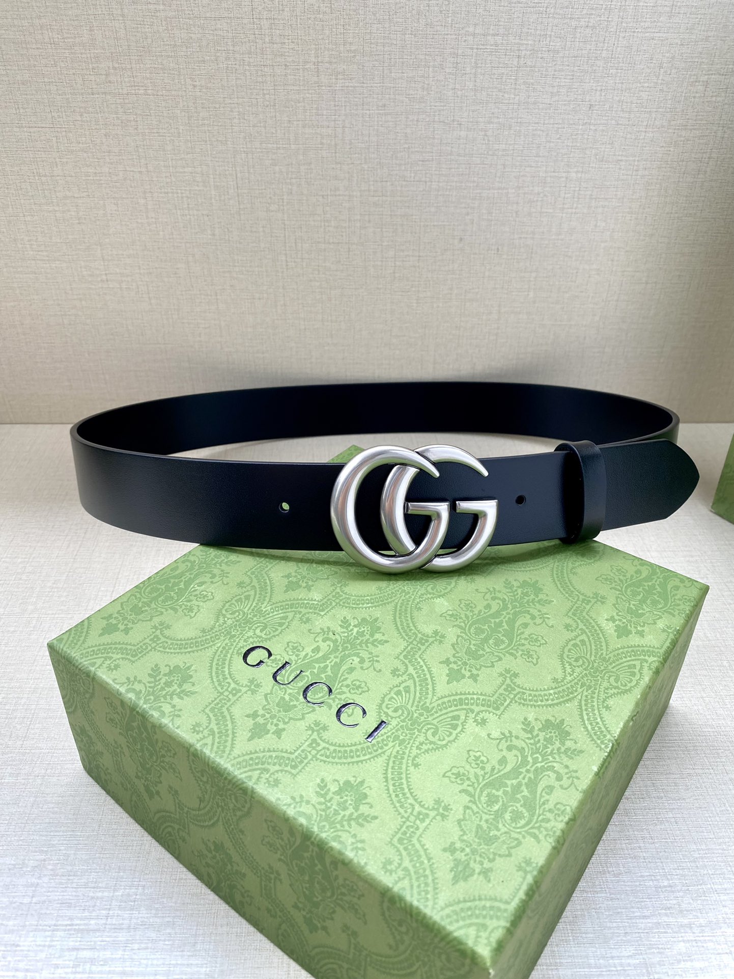 Gucci Double G Uncoated Leather Belt Men 3.8 cm Black view 3