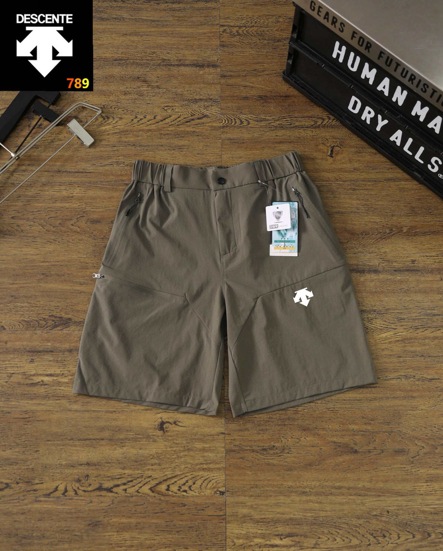 Descente 25SS TerraTex Outdoor Multi-Pocket Quick-Dry Shorts view 2