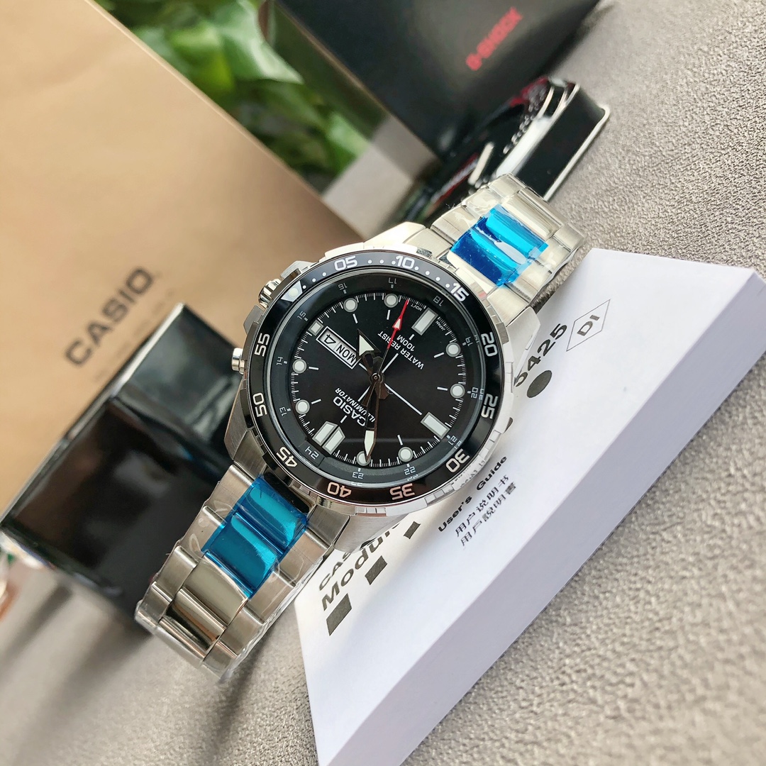 Casio MTD-1079D Black Submariner-Style Sports Watch 44 mm view 6
