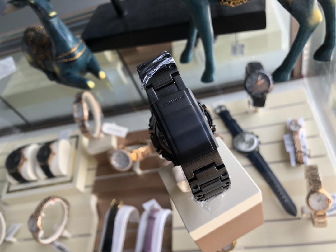 Casio G-Shock GMW-B5000D-1JF 35th Anniversary Full Metal Square Watch view 6