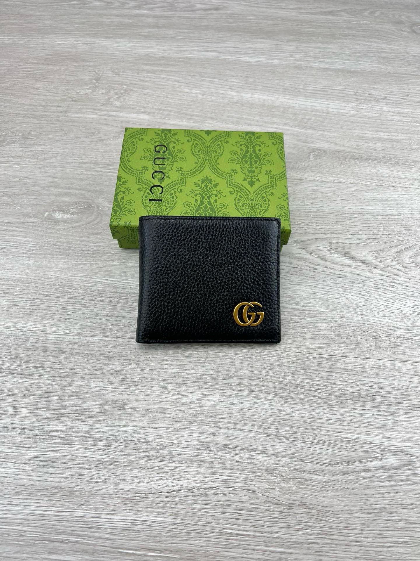 Gucci GG Classic Compact Wallet
